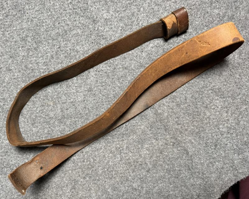 P14 Leather Sling